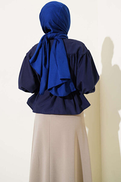 MODA Short Shirt with Bell Tunnels Above the Skirt