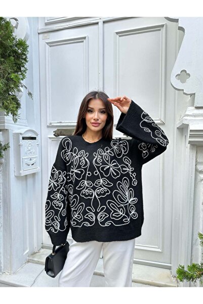 Hatun Atila سترة تريكو مطرزة كبيرة الحجم ذات ملمس ناعم 2626 - أسود