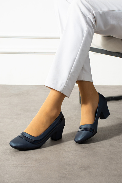 MERVESTORE Kadın Siyah Klasik Ayakkabısı