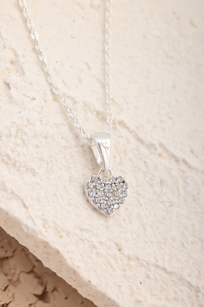Lucente Jewellery Luxury Serisi Işıklı Hediye Kutulu 925 Ayar Gümüş Kaplama Mnimal Kalp Kolye