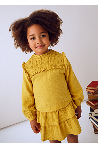 MAYORAL طقم تنورة بلوزة مكشكشة للفتيات باللون الأصفر 4933