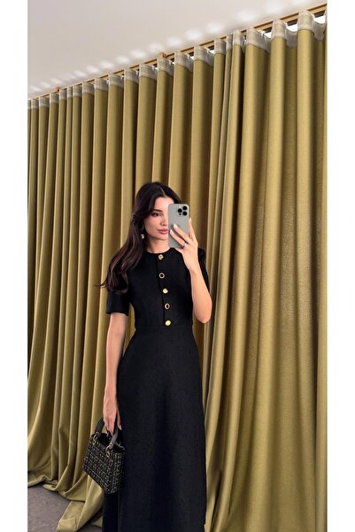 HAZELANNA Černé šaty se zlatými knoflíky