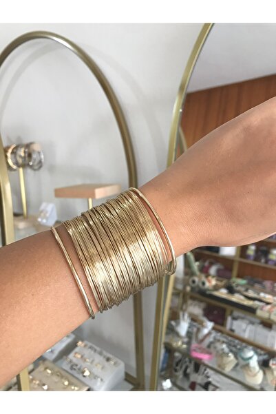 the ASEL İNCİ سوار معصم بمشبك سلكي