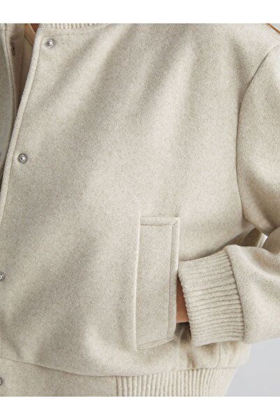 LC Waikiki Λαμπερές επιλογές από το Shining Store |   Γυναικείο κασετένιο παλτό με κολεγιακό γιακά