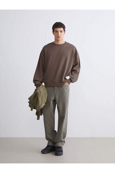 LC Waikiki Brown Crew Neck Embroidered Men's Thick Sweatshirt