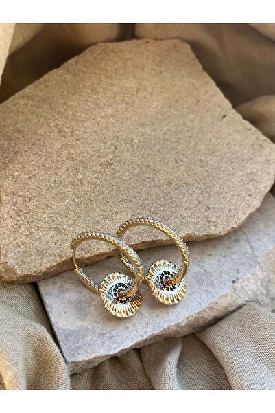 nunu takı أقراط بتفاصيل عين ذهبية اللون