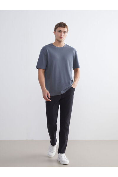 LC Waikiki Λαμπερές επιλογές από το Shining Store |   Ανδρικό μπλουζάκι με κοντό μανίκι με λαιμόκοψη