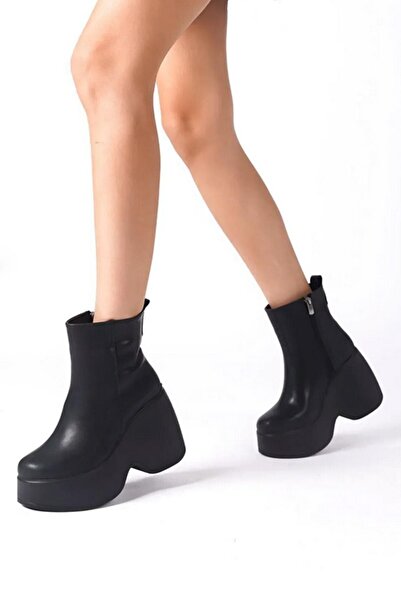 Preshley Kadın Celsi Siyah Yandan Fermuarlı 9 cm Yüksek Dolgu Topuklu Mevsimlik Kadın Kısa Bot Bootie