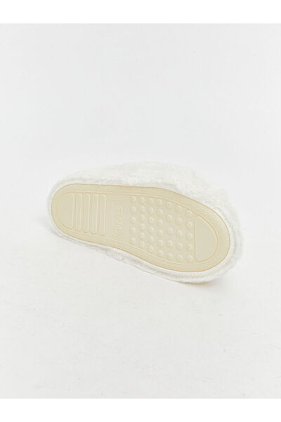 LC Waikiki Freezen Store'dan Trend Ürünler | Hayvan Nakışlı Pelüş Kız Çocuk Ev Terliği