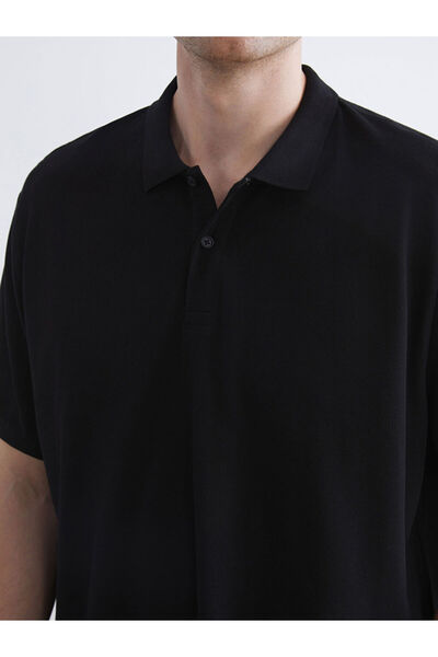 LC Waikiki Μαύρο ανδρικό μπλουζάκι με λαιμόκοψη πόλο