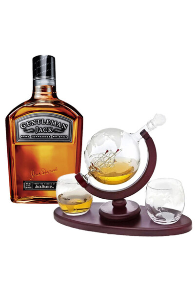 velve Pachet Drinks, Gentleman Whisky 0.7L, decantor in forma de glob, 2 pahare sticla, si tavita de lemn