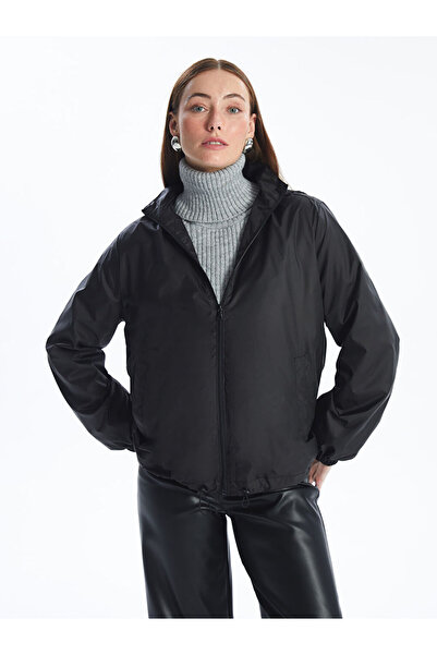 LC Waikiki Αφήστε μας το στυλ σας |   Γυναικείο αδιάβροχο με κουκούλα