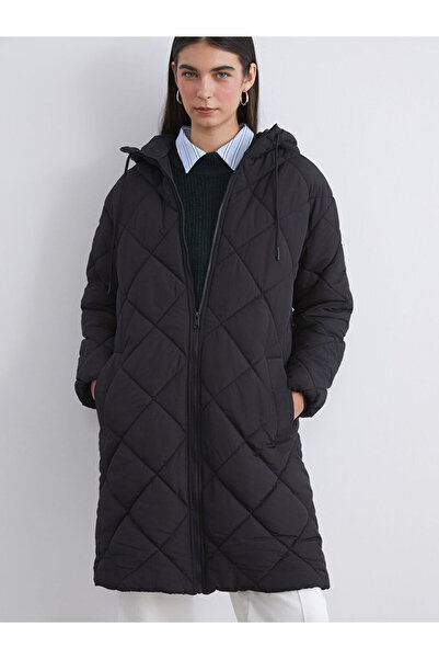 LC Waikiki Good Quality Parts from Celebi Store |   Hooded Quilted Women's Puffer Jacket