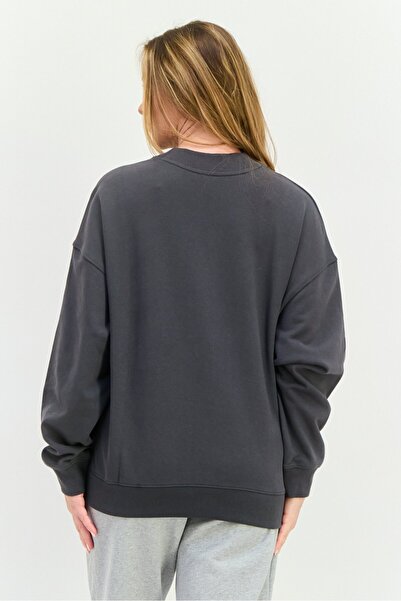 New Balance Women Sportswear Fit Long Sleeve Training Sweatshirt, Grey