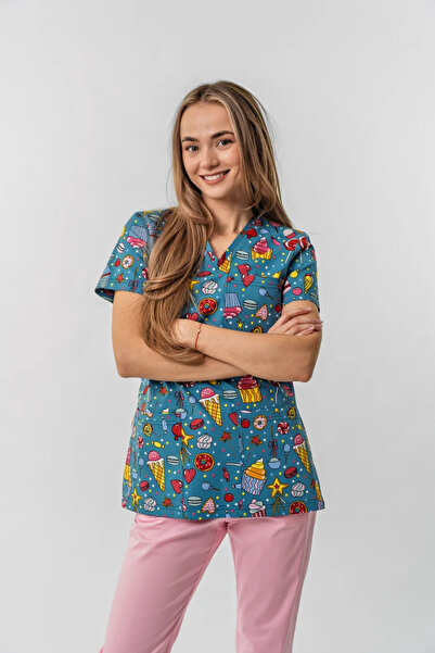 Masstex Bluza medicală Ana – model tricou cu imprimeu animalute și guler în V