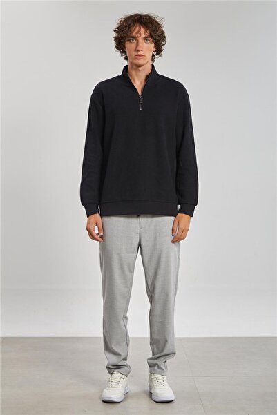 BARRELS AND OIL Men's Sweat with Thick Collar and Half Zipper - Black