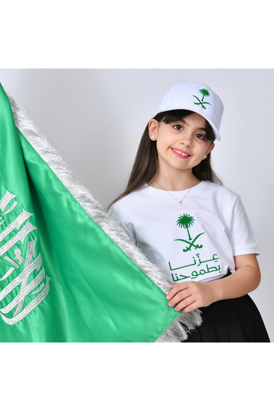 HAWRAA كاب ابيض بتطريز شعار السيفين والنخلة ( للكبار والصغار)
