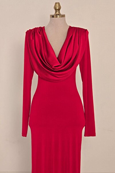 Yonca Moda Evi Kırmızı Pileli Degaje Yaka Elbise 252649