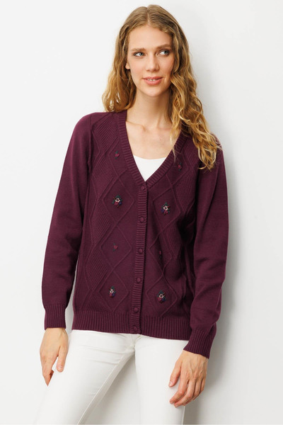 Desen Women's V-Neck Front Diamond Embroidered Cardigan