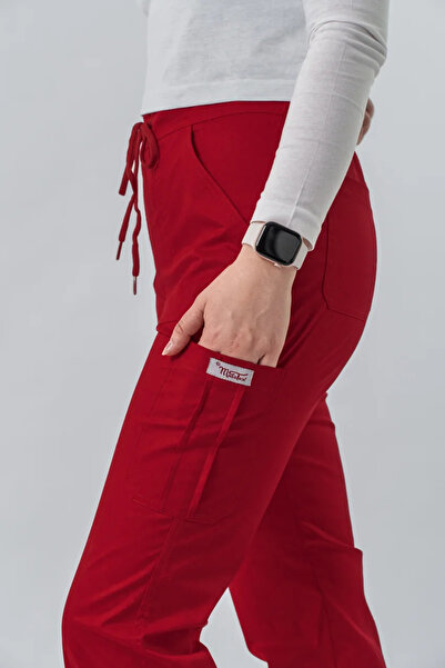 Masstex Pantalon Medical Dama Fabi Rosu – Croială Evazată, 5 Buzunare, Confor...