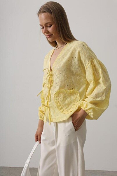 DEAG Καρδιά Λεπτομερής Δαντέλα Μπλούζα Κεντήματος - Κίτρινο