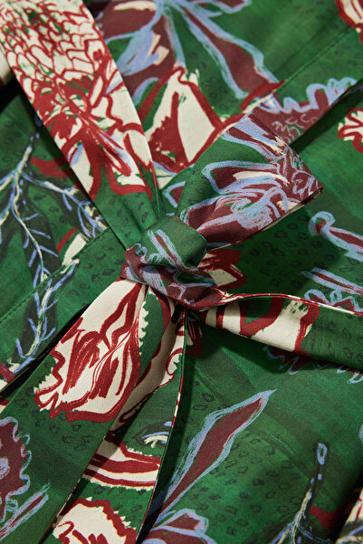 W Collection YEŞİL DESENLİ DİZ ÜSTÜ ELBİSE