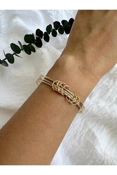 NevoAccessory 3-Piece Steel Bracelet with Chain Charm Detail