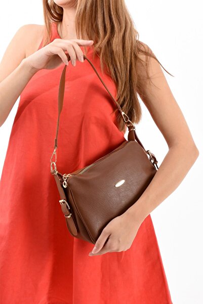 change time حقيبة كروس ذات مشبك جانبي، 3 أقسام، مبطنة، بمقابض قصيرة وطويلة، ا...