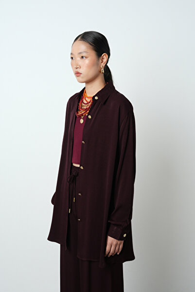 Orfeo Negro Women's Solid Color Gold Button Detailed Oversize Cut Shirt