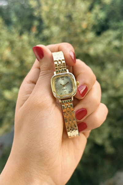 Tulpar New Season Special Design Retro Women's Wristwatch