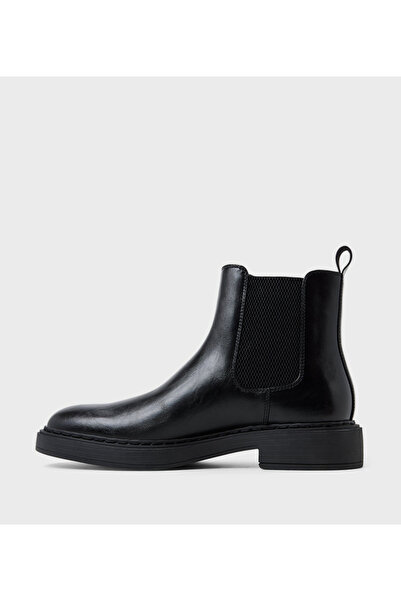 Call it Spring Shafer Round Toe Chelsea Boots