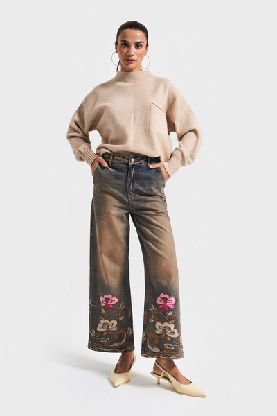 its basic Women's T.Kot Color 4W5-85 Culotte Fit Inner Length 65cm Special Floral Embroidery Pattern Comfortable Cut Design Denim