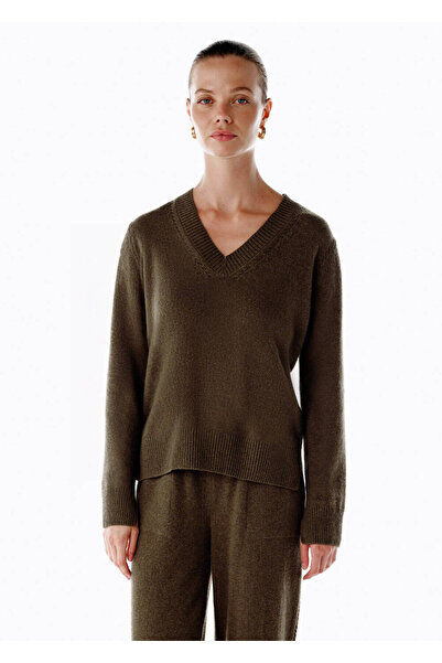 Knitss Khaki V-Neck Cashmere Knitwear