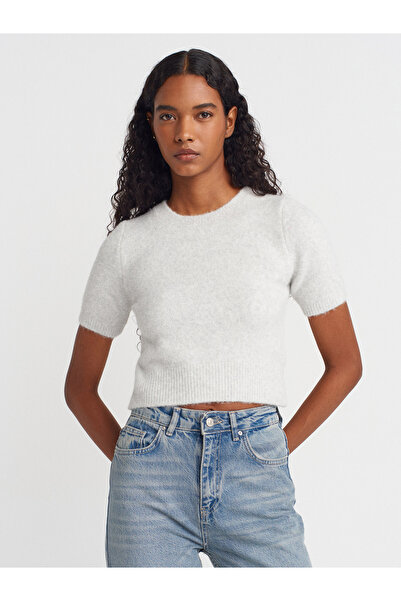 Dilvin 10651 Pulover tricotat cu mânecă scurtă din amestec de lână-gri deschis