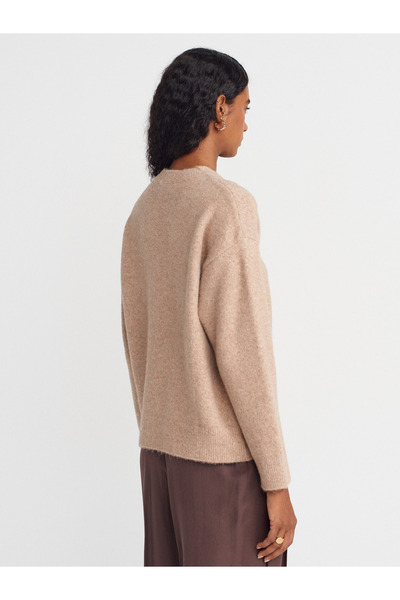 Dilvin 10640 Pulover tricotat cu textura moale cu gât rotund - Bej Mel.