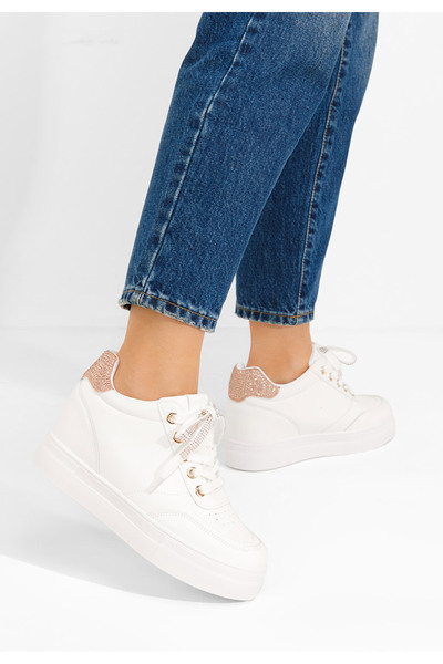 B T Shoes Bílé dámské tenisky na klínku Grivina V2