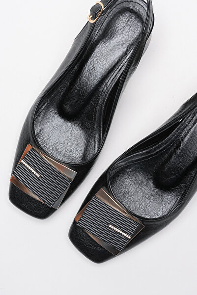 AleWomen Ponn Siyah Cilt Kare Burun Alçak Topuk Gold Toka Detaylı Kadın Ayakkabısı