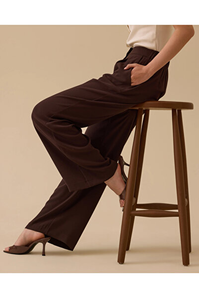 SCL Παντελόνι με φαρδιά πόδια με λεπτομέρεια από πιλέτα