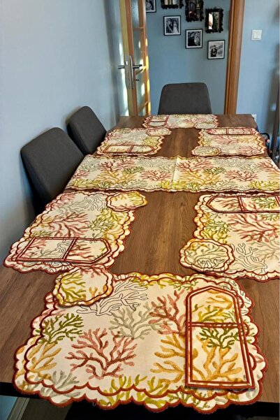 Çeyiz Diyarı Dalım Linen Embroidered American Dinner Set 19 Pieces Red