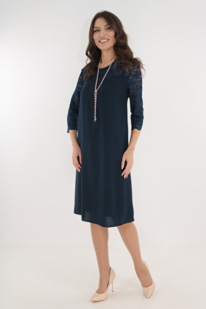 Vanessa Line RO Κομψό μπλε φόρεμα με δαντέλα