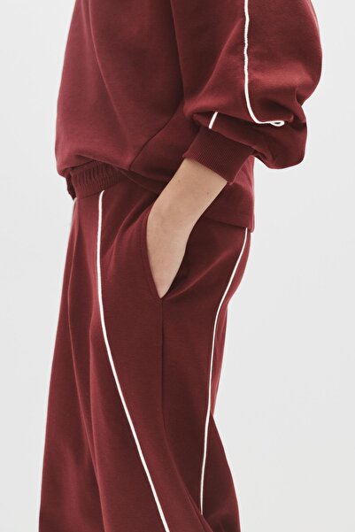 Pull & Bear Burgundy tracksuit bottoms with piping
