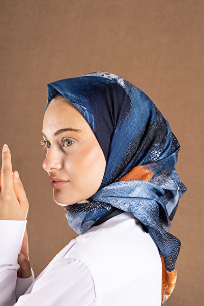 Akel Decode Scarf Pastel Pattern