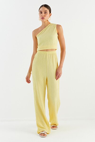 Shopping Shop One Shoulder Seersucker Fabric Blouse Pants Set Yellow