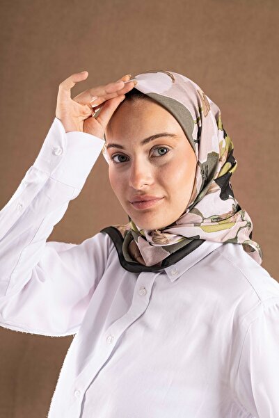 Akel Decode Scarf Floral Pattern