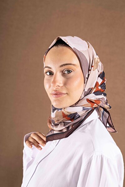 Akel Decode Scarf Floral Pattern