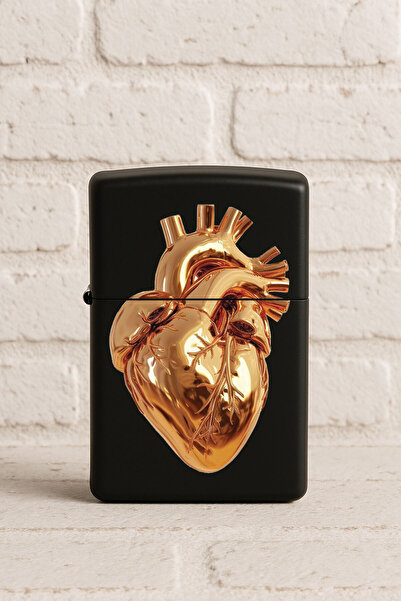 Cekuonline UV Baskılı Desenli Metal Benzinli Siyah Çakmak Cep Çakmağı - Kalp