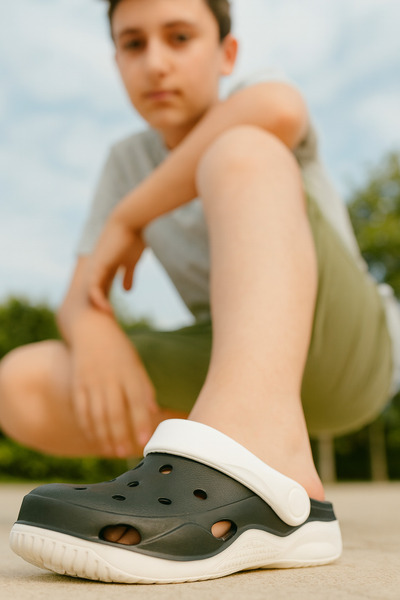 Moda Frato شباشب ستيبينو ريلاكس للأطفال من الجنسين، شباشب للمسبح والبحر والشا...