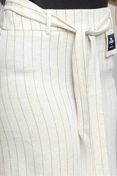 SUGA Elegance striped skirt