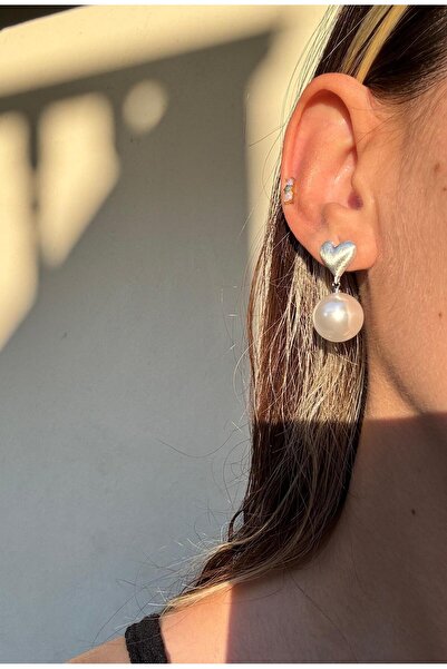 AJE JEWELRY KALP FİGÜRLÜ İNCİ DETAYLI ZARİF KÜPE