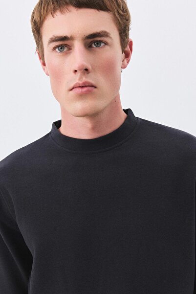 Trendiz Men's Slim Fit Cotton Thessaloniki Fabric Crew Neck Sweatshirt Smoked